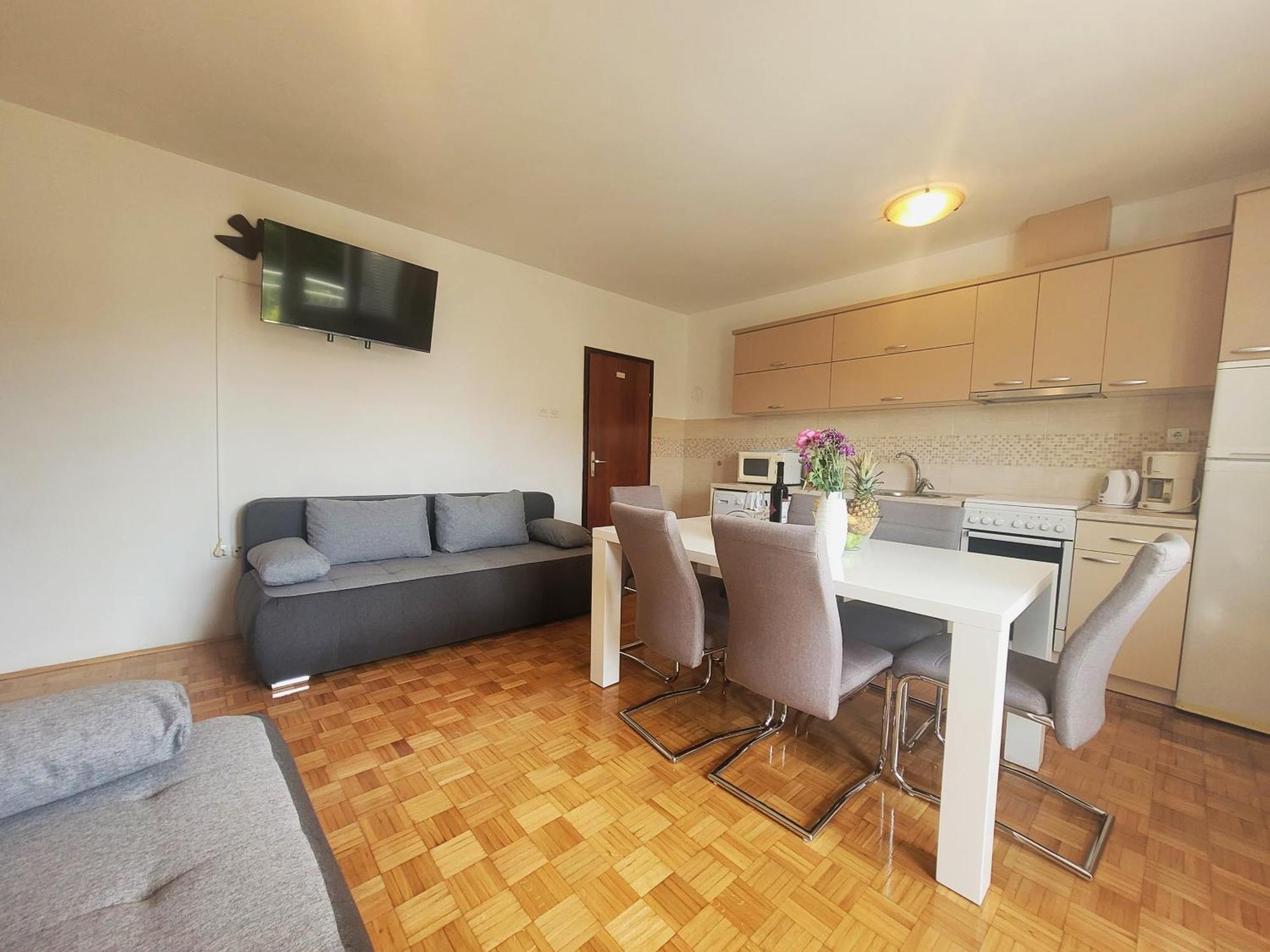 Apartments Blazevic Omišalj Buitenkant foto